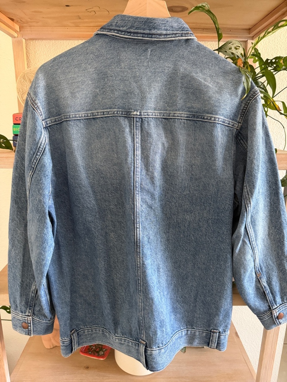 Madewell Oversized Trucker Denim Jacket - Women - Picture 6 of 6